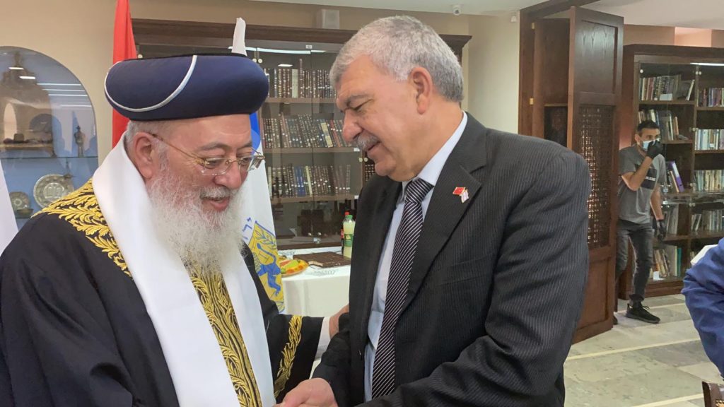 הגרש"מ עמאר פגש את השגריר הראשון של מרוקו בארץ