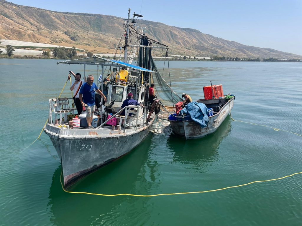 השרב עושה חיים קלים לדייגים • צפו