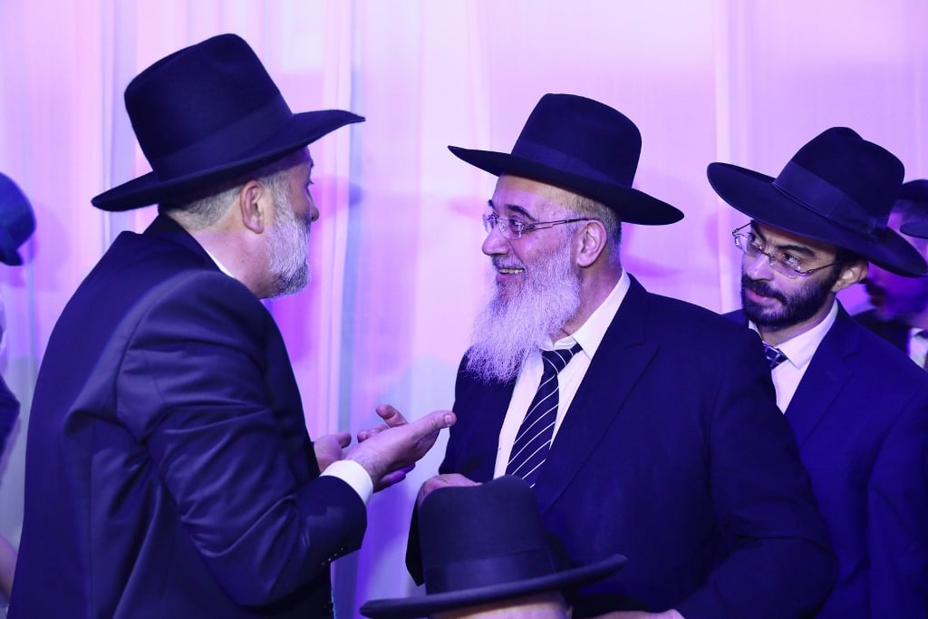 יו"ר ש"ס שר הפנים אריה דרעי חיתן את בתו • גלריה