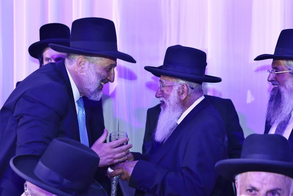 יו"ר ש"ס שר הפנים אריה דרעי חיתן את בתו • גלריה