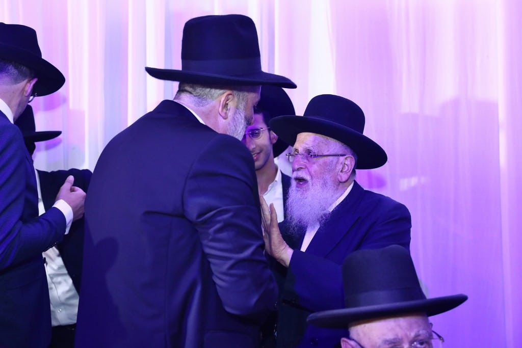 יו"ר ש"ס שר הפנים אריה דרעי חיתן את בתו • גלריה