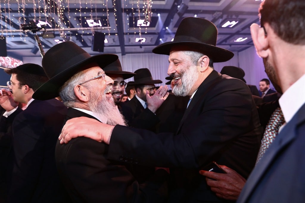 יו"ר ש"ס שר הפנים אריה דרעי חיתן את בתו • גלריה