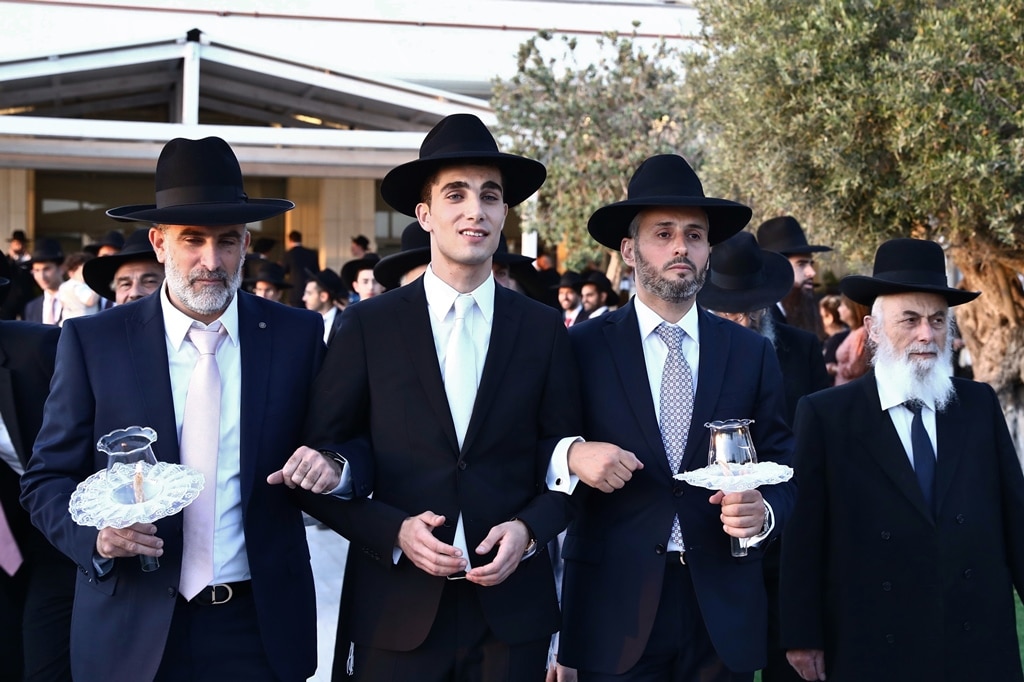 מנכ"ל ש"ס חה"כ חיים ביטון השיא את בתו • גלריה