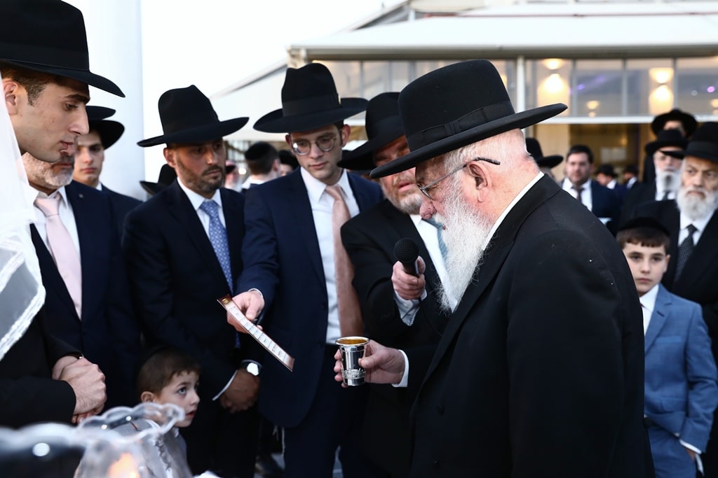 מנכ"ל ש"ס חה"כ חיים ביטון השיא את בתו • גלריה