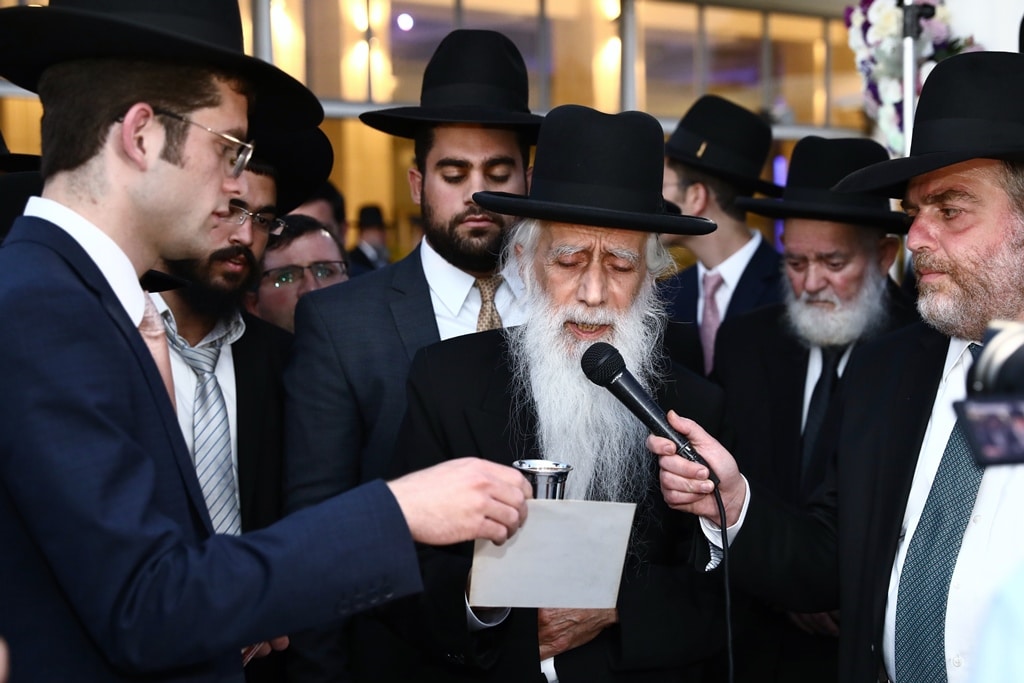 מנכ"ל ש"ס חה"כ חיים ביטון השיא את בתו • גלריה