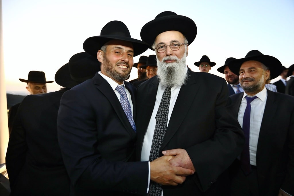 מנכ"ל ש"ס חה"כ חיים ביטון השיא את בתו • גלריה