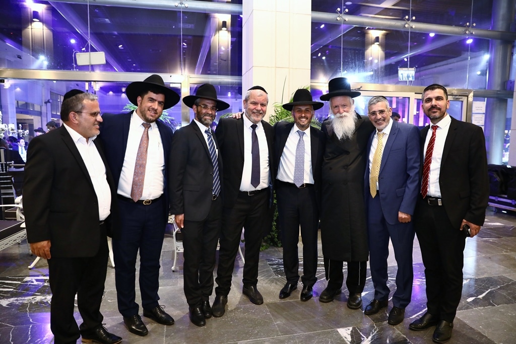 מנכ"ל ש"ס חה"כ חיים ביטון השיא את בתו • גלריה