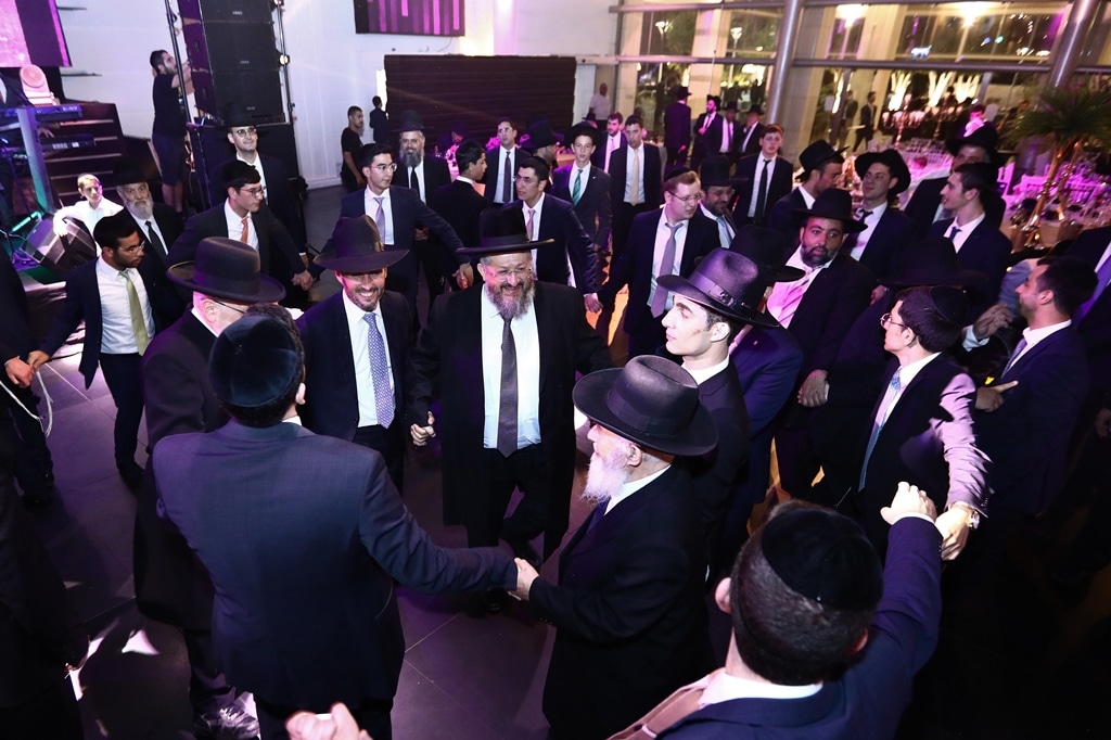 מנכ"ל ש"ס חה"כ חיים ביטון השיא את בתו • גלריה