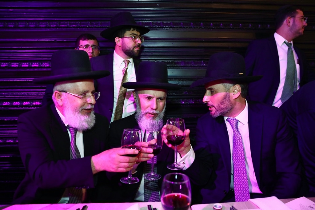 מנכ"ל ש"ס חה"כ חיים ביטון השיא את בתו • גלריה