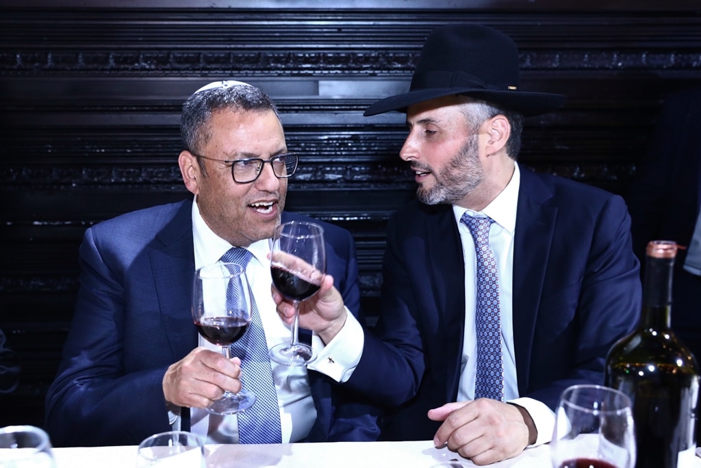 מנכ"ל ש"ס חה"כ חיים ביטון השיא את בתו • גלריה