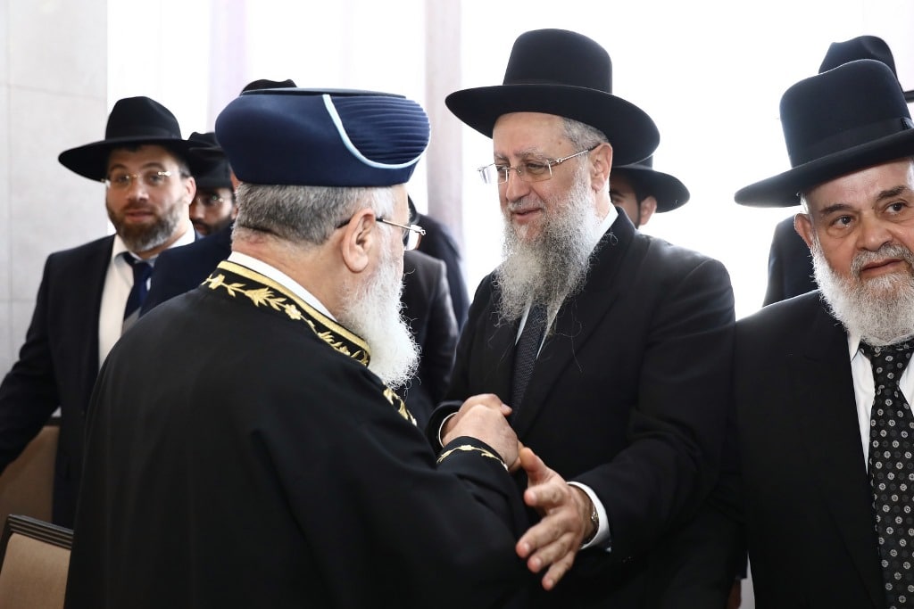 גלריה: הראשון לציון הכניס את נכדו בבריתו של אברהם אבינו