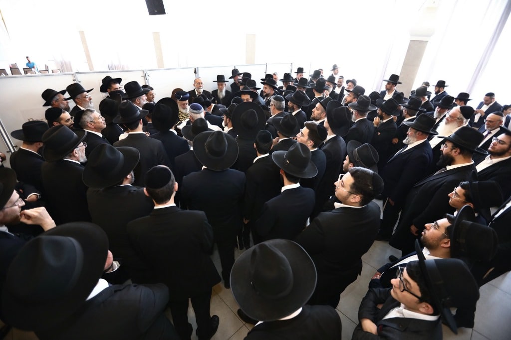 גלריה: הראשון לציון הכניס את נכדו בבריתו של אברהם אבינו