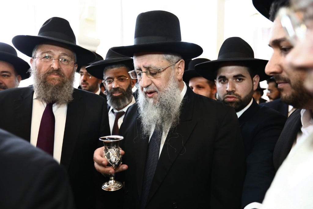 גלריה: הראשון לציון הכניס את נכדו בבריתו של אברהם אבינו