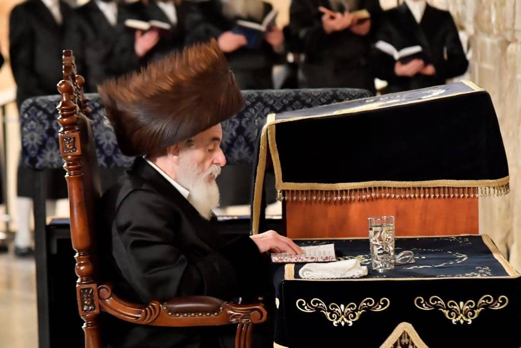 לקראת חתונת הנכד: הרבי הגיע לכותל המערבי