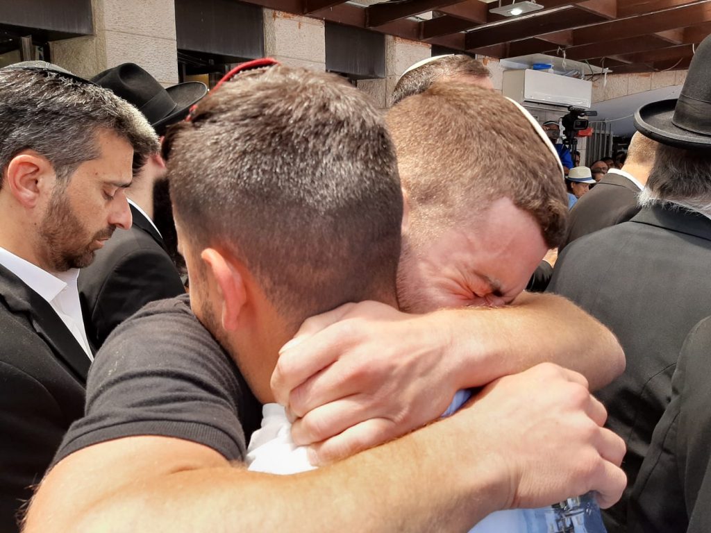 צפו: הלווית יהודה גואטה הי"ד בירושלים