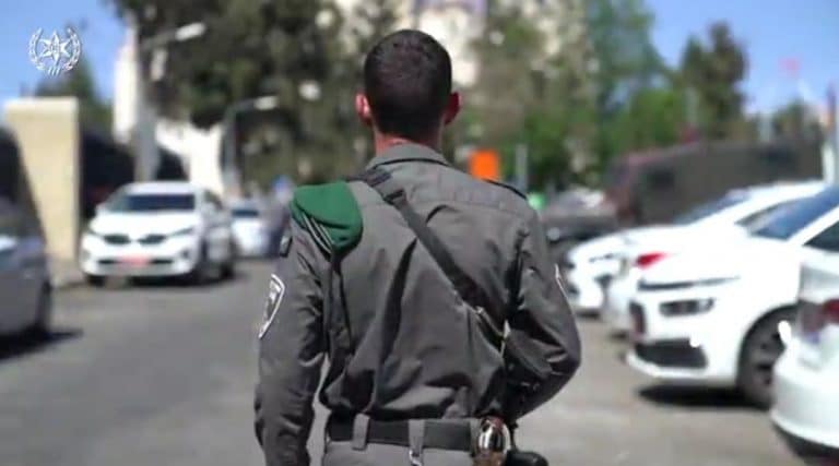 הפיגוע בי-ם: הלוחם שניטרל את המחבל משחזר • צפו