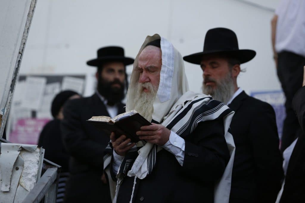 תיעוד: שלט האמונה שהוצב במקום האסון