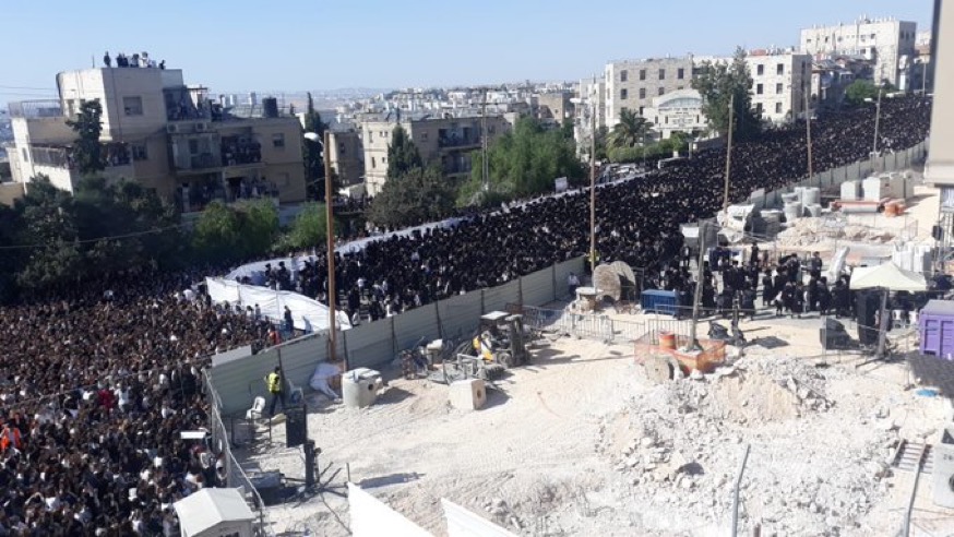 צפו בגלריה ראשונית: אלפים בשמחת בית גור