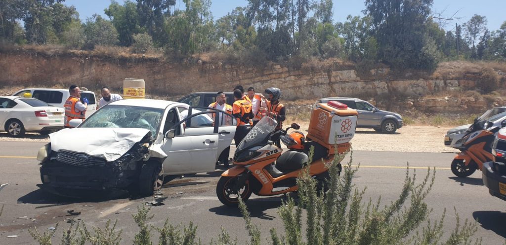 ילד בן 7 נפגע מרכב בעיר אלעד - מצבו בינוני