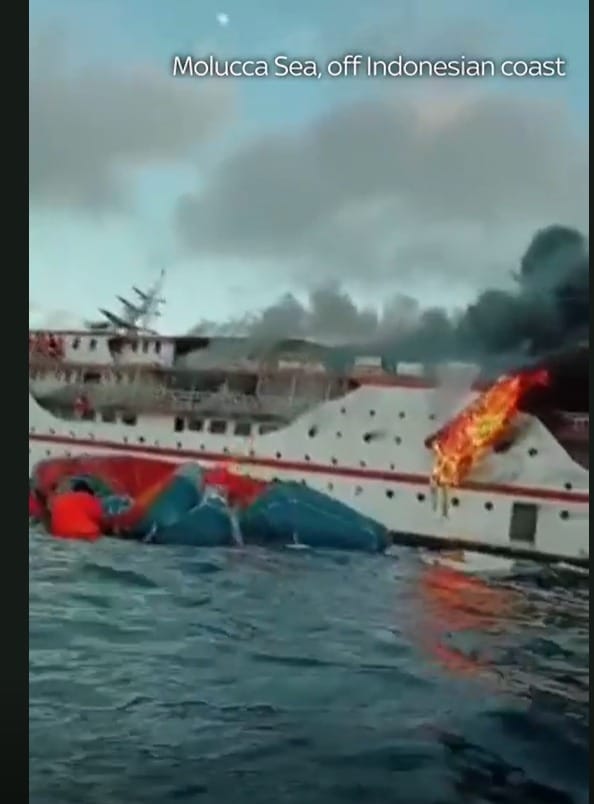 ביידן עצר בקיוסק לקנות גלידה • כותרות מהעולם