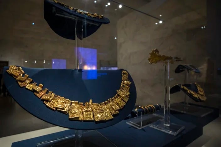 ביידן עצר בקיוסק לקנות גלידה • כותרות מהעולם