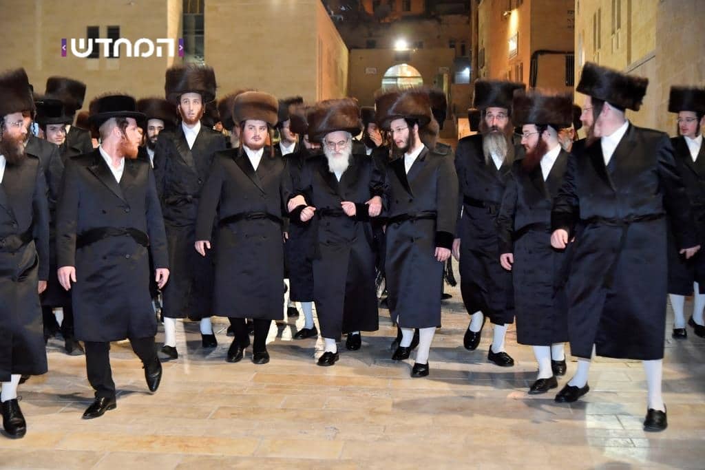 לקראת חתונת הנכד: הרבי הגיע לכותל המערבי