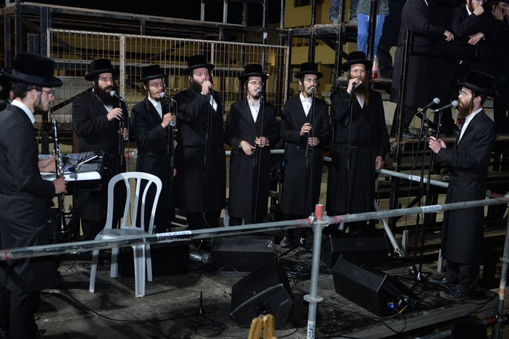 האדמו"ר ירה חץ והדליק את המדורה