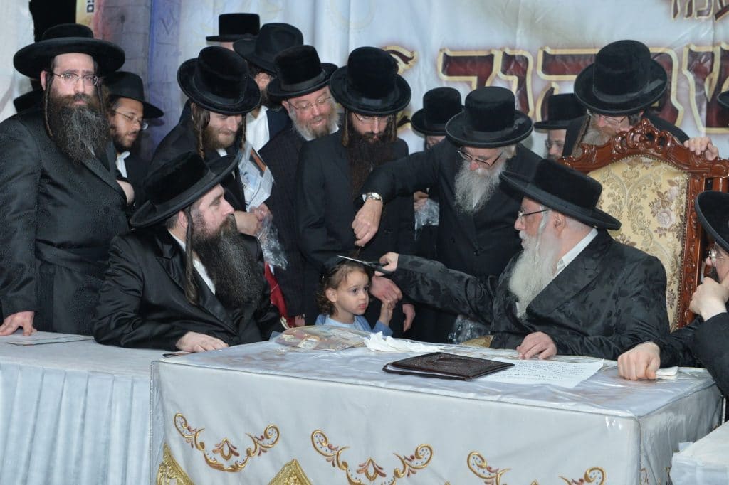 האדמו"ר ירה חץ והדליק את המדורה