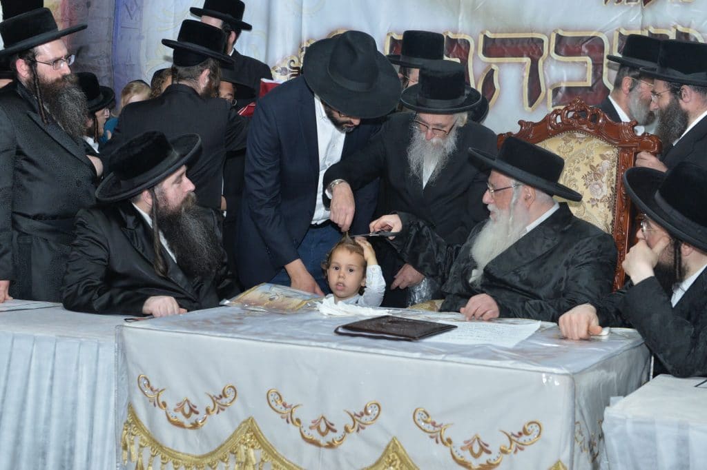 האדמו"ר ירה חץ והדליק את המדורה