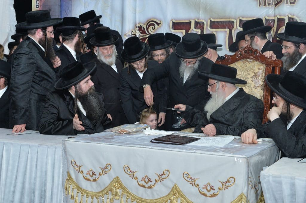 האדמו"ר ירה חץ והדליק את המדורה