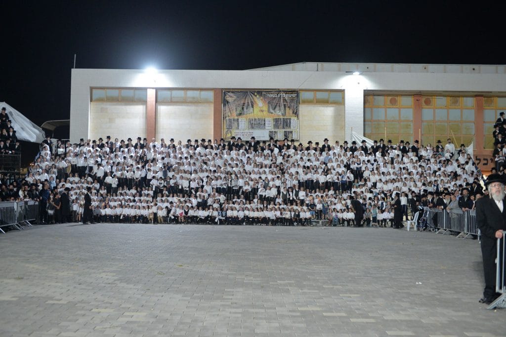 האדמו"ר ירה חץ והדליק את המדורה