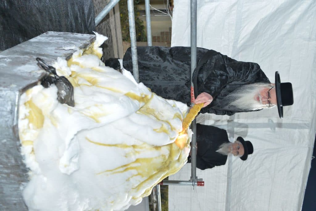 האדמו"ר ירה חץ והדליק את המדורה