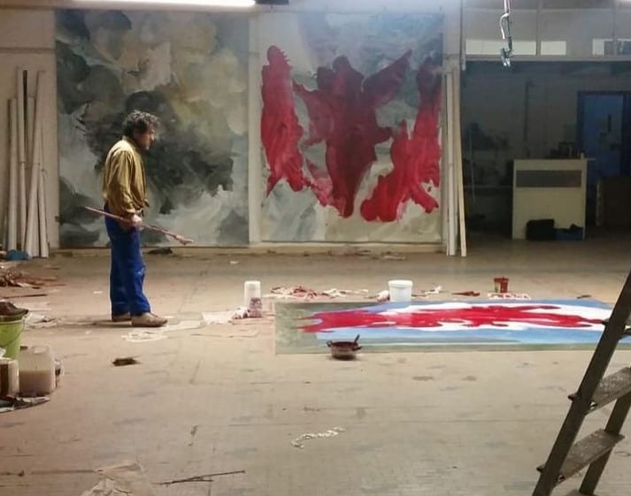 פסל "בלתי נראה" נמכר תמורת 15,000 יורו • צפו