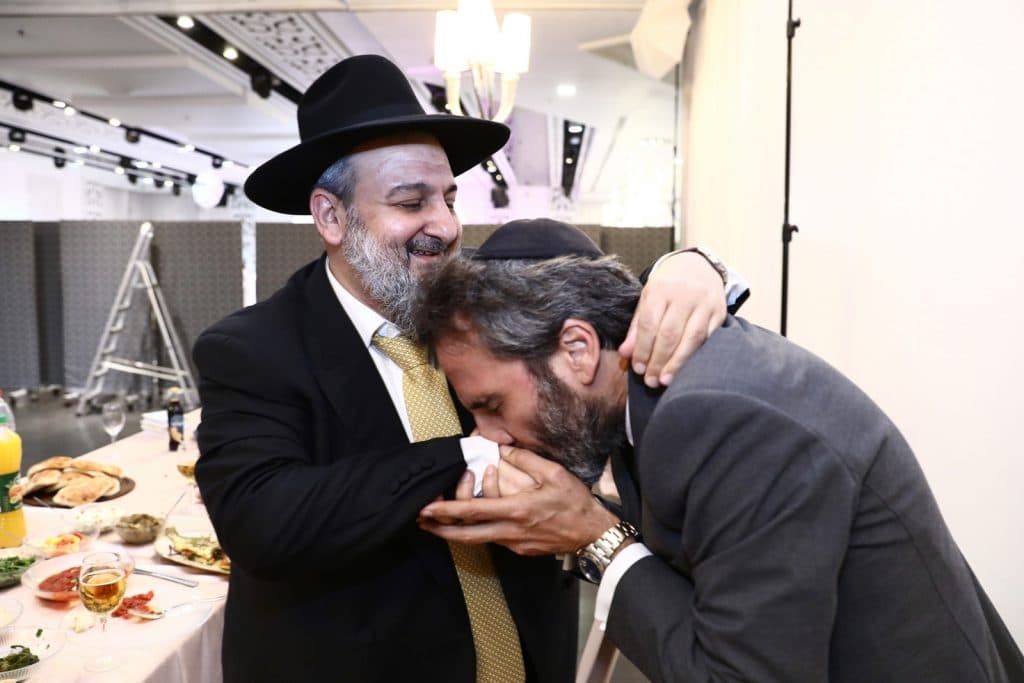 רבנים ואישי ציבור בחתונת בן הרב שניאור זלמן רווח