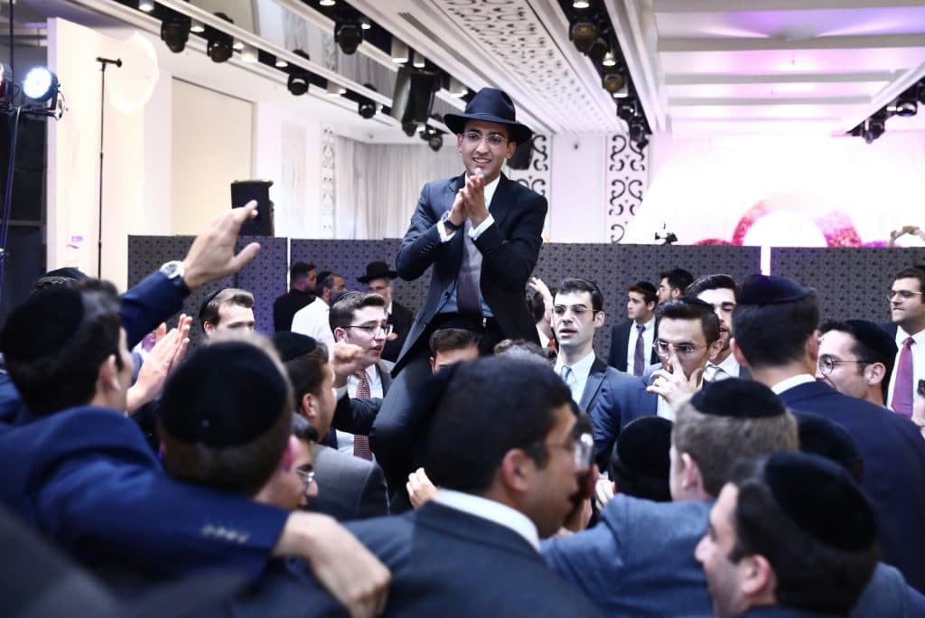 רבנים ואישי ציבור בחתונת בן הרב שניאור זלמן רווח