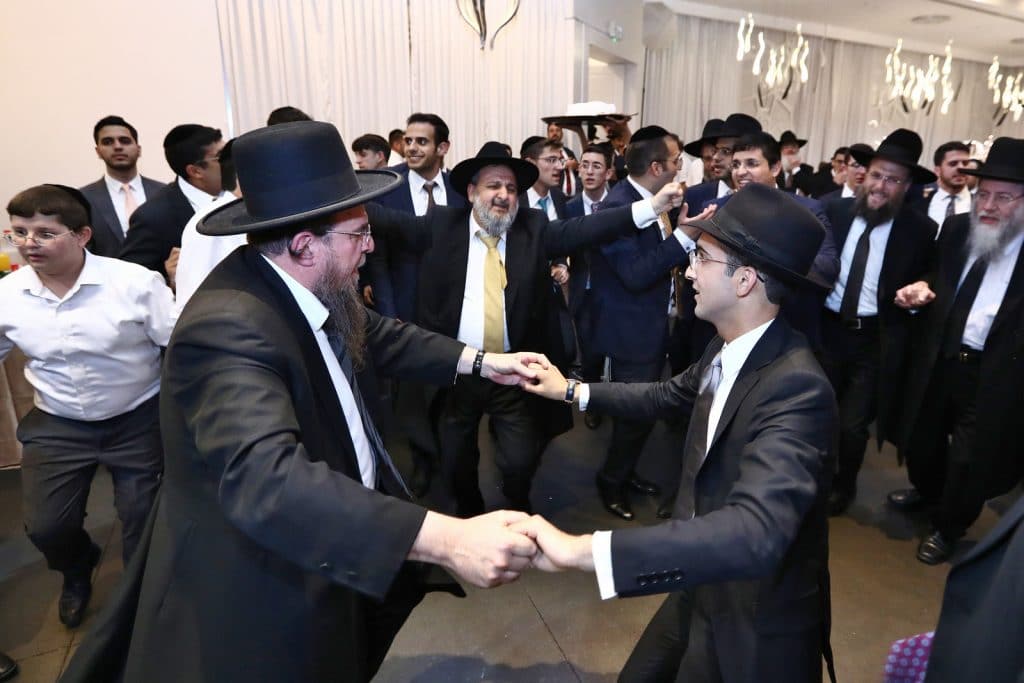 רבנים ואישי ציבור בחתונת בן הרב שניאור זלמן רווח