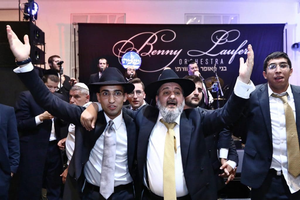 רבנים ואישי ציבור בחתונת בן הרב שניאור זלמן רווח