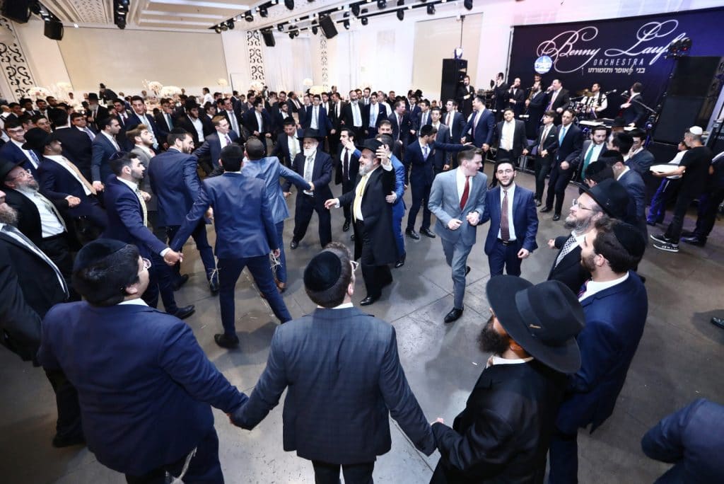 רבנים ואישי ציבור בחתונת בן הרב שניאור זלמן רווח