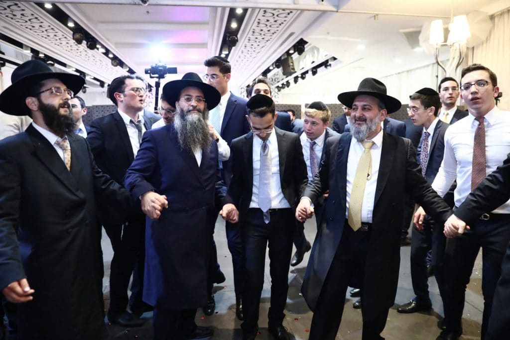רבנים ואישי ציבור בחתונת בן הרב שניאור זלמן רווח