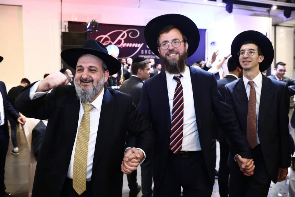 רבנים ואישי ציבור בחתונת בן הרב שניאור זלמן רווח