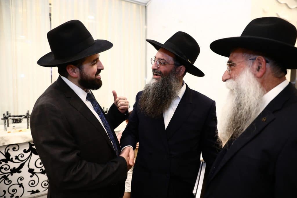 רבנים ואישי ציבור בחתונת בן הרב שניאור זלמן רווח