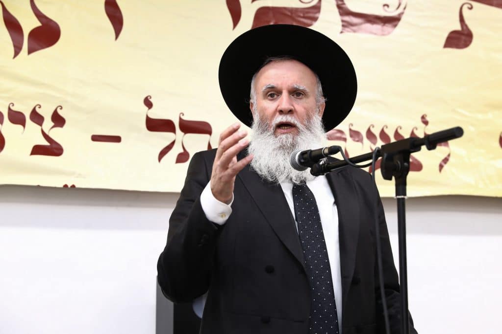 שישו ושמחו לכבוד התורה: הכנסת ספר תורה לישיבה לצעירים בתל ציון