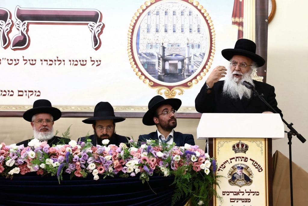 הגר"מ צדקה ב'יזדים': "באים לכוללים לביקורות, רוצים להצר צעדינו"