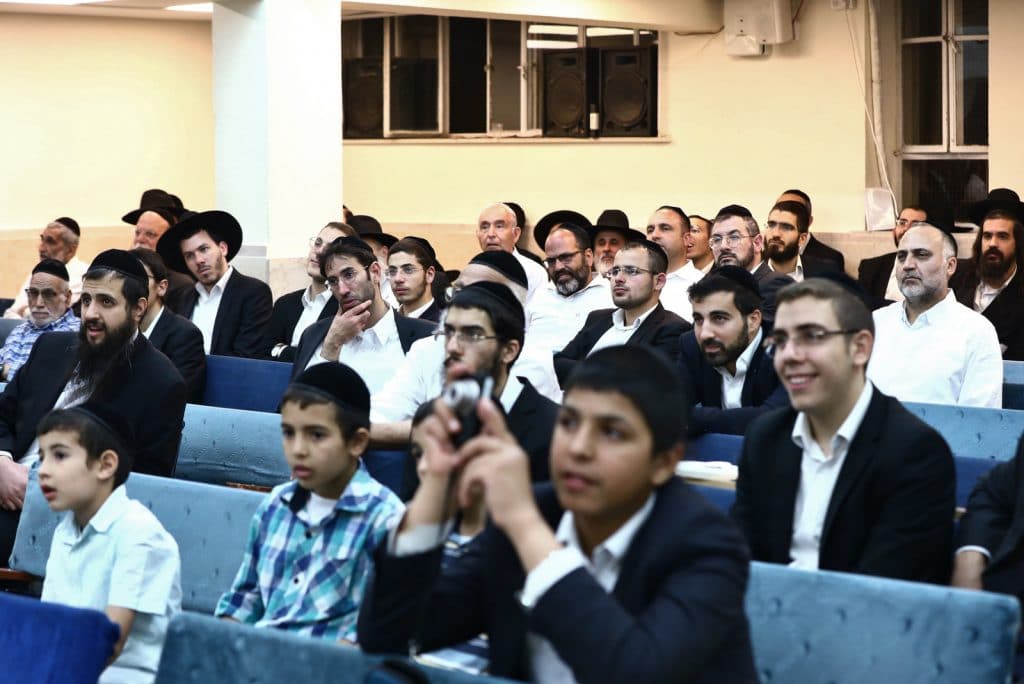 הגר"מ צדקה ב'יזדים': "באים לכוללים לביקורות, רוצים להצר צעדינו"