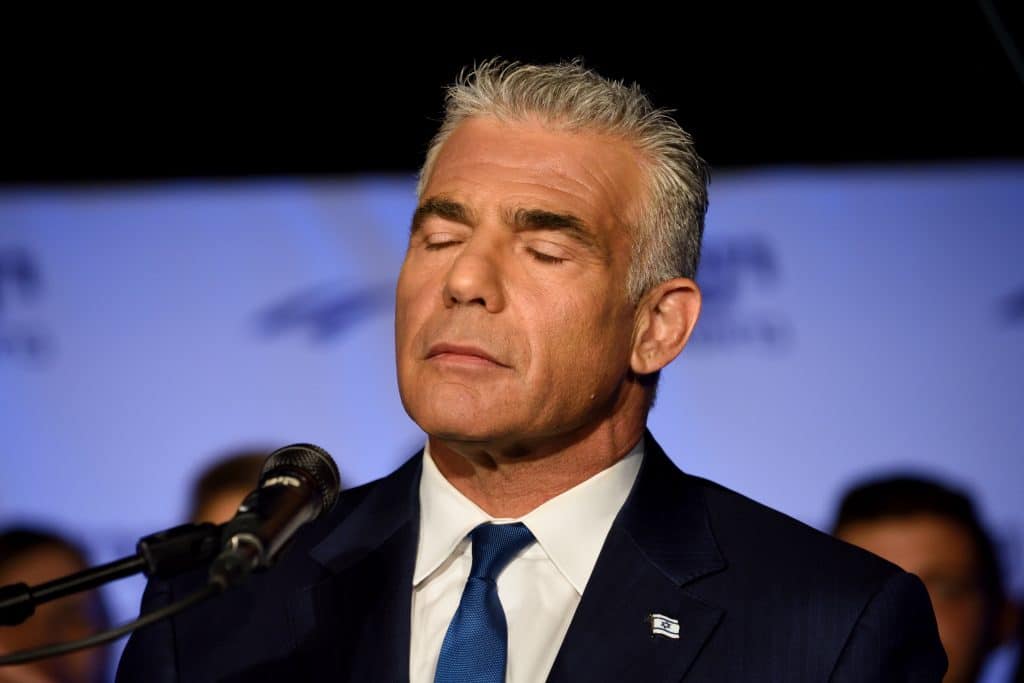 שגריר אוקראינה בישראל נגד שר החוץ לפיד