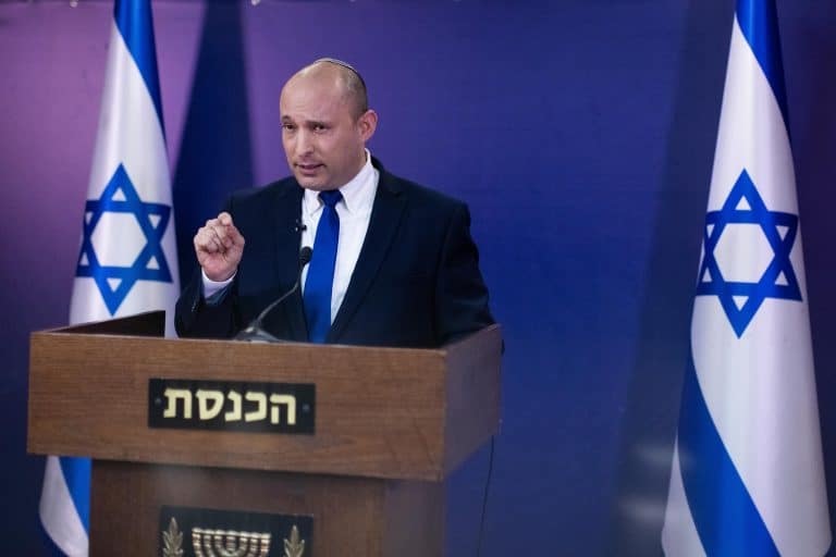 בנט מגיב לחרדים: אתם אשמים באסון מירון