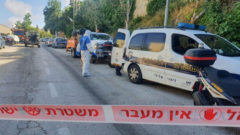 שולשה צעירים נעצרו בחשד להפעלת מטען חבלה ברכב