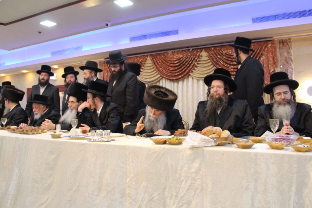 שמחת בית האלמין, ערלוי, קאפיטשניץ, אלכסנדר