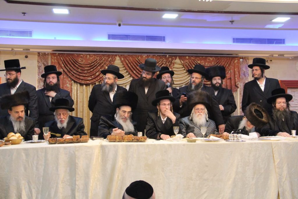 שמחת בית האלמין, ערלוי, קאפיטשניץ, אלכסנדר