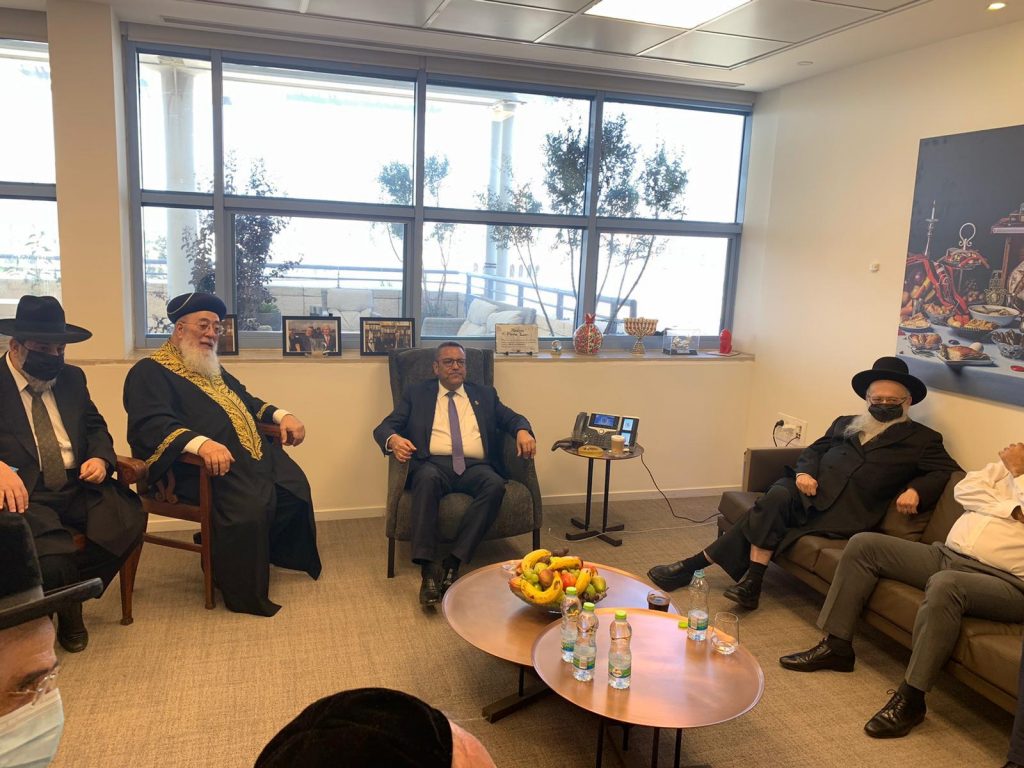 לקראת השמיטה: משה ליאון נפגש עם הגר"י אפרתי והגרש"מ עמאר